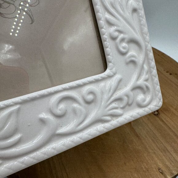 The Westin Gallery Veritas  5x7 white  toned floral picture frame chic neutral f - Picture 4 of 8